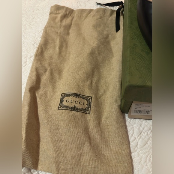 Gucci Black Leather Horsebit Slingback Pumps with Gold Accents - Picture 7 of 8